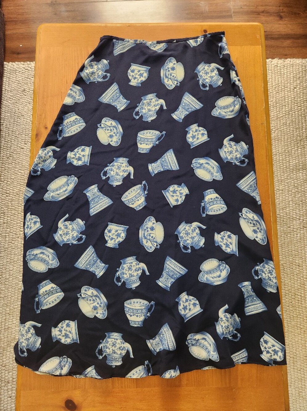 Dana Buchman Navy Blue Teacup Print Skirt